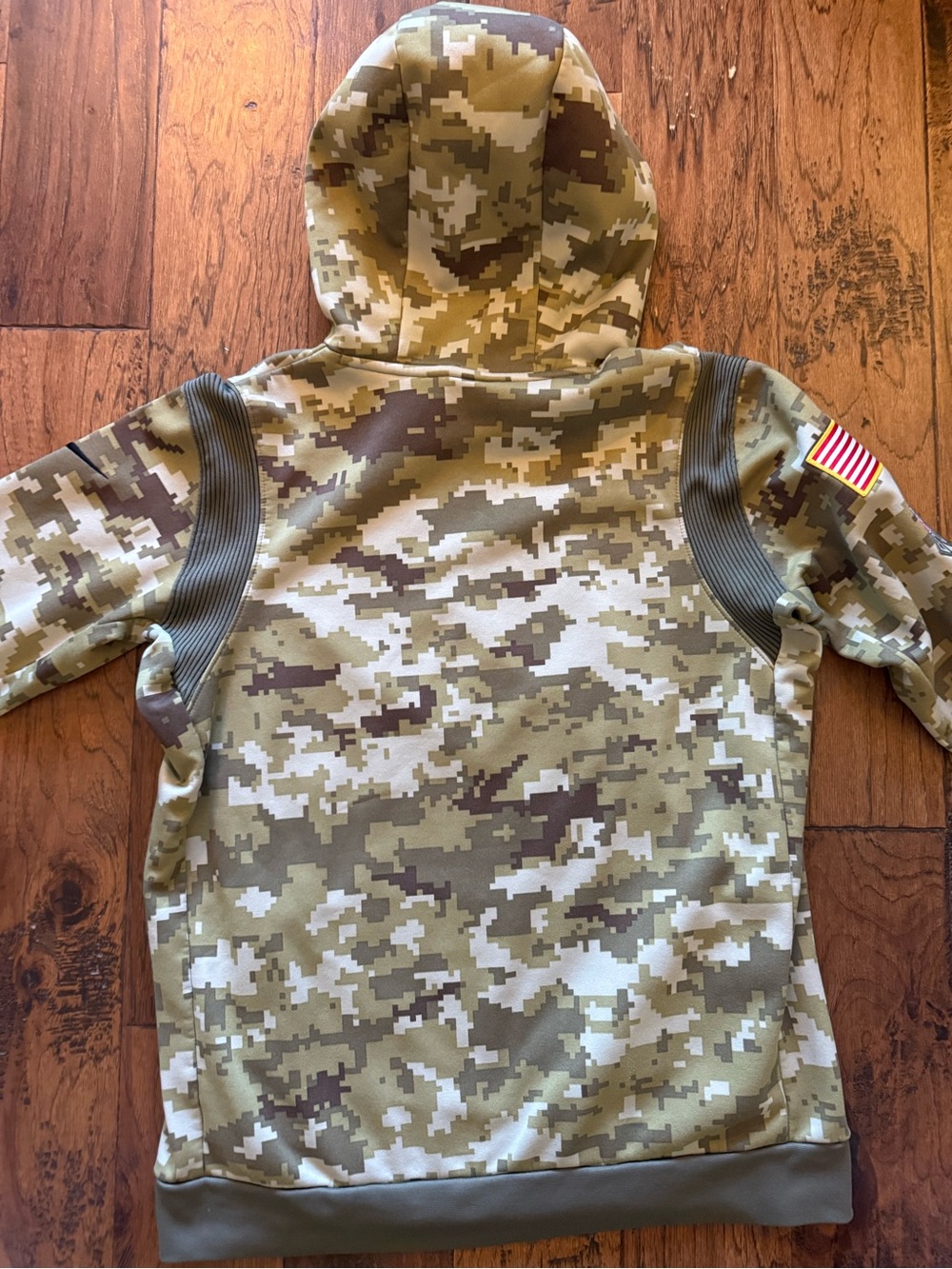 Nike Salute to Service Philadelphia Eagles Digital Camo Pullover Hoodie - - Picture 3 of 3